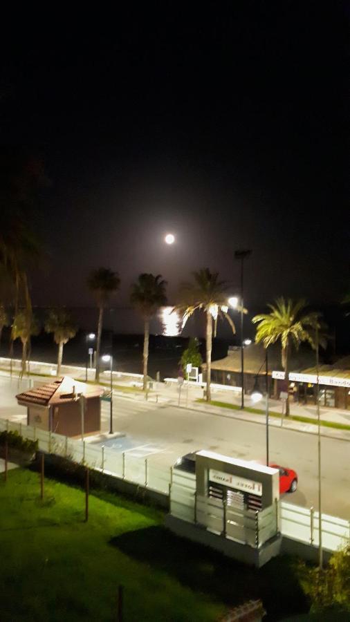Lido Beachfront Torremolinos Extérieur photo
